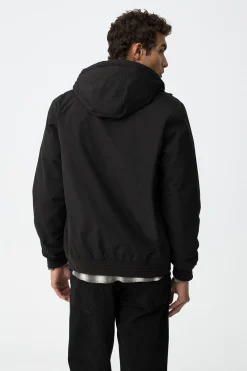 Abrigo Acolchado Resistente al Agua