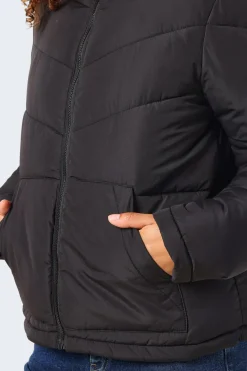 Abrigo corto acolchado