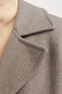 Abrigo corto cruzado