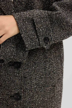 Abrigo espiga hombro ca&iacute;do