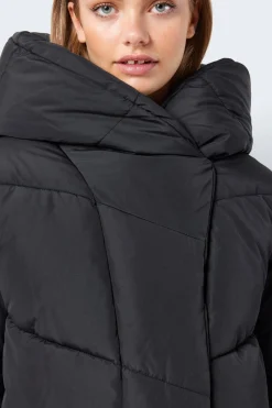 Abrigo largo acolchado