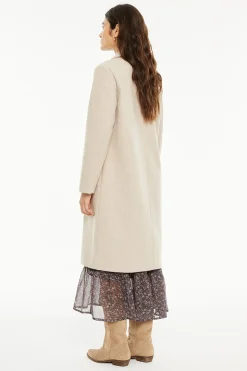 Abrigo largo bolsillos