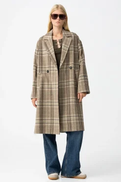 Abrigo Largo con Estampado de Cuadros