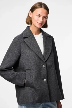 Abrigo pa&ntilde;o corto bot&oacute;n flor