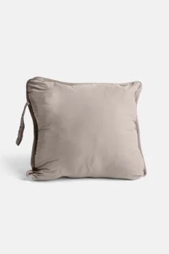 Abrigo tipo canguro peron