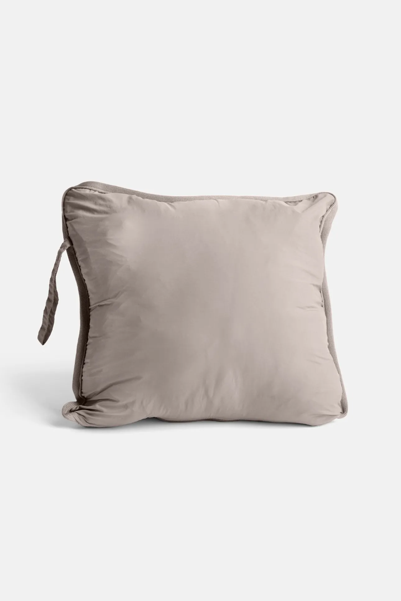 Abrigo tipo canguro peron