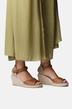 Alpargata de cu&ntilde;a en piel trenzada