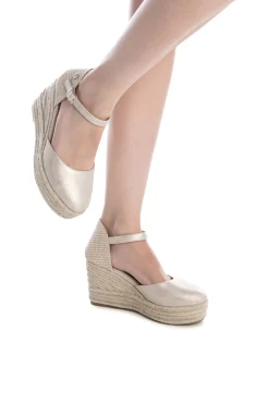 Alpargatas metalizadas cu&ntilde;a