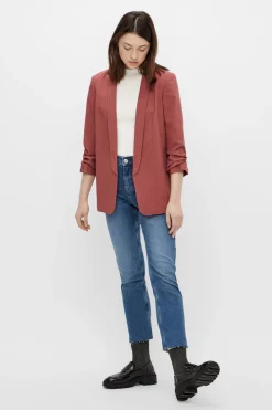 Americana manga 3/4 con detalle solapa y manga fruncida. Sin botones.