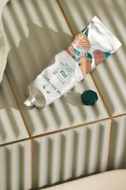 B&aacute;lsamo de Manos de Karit&eacute; 30