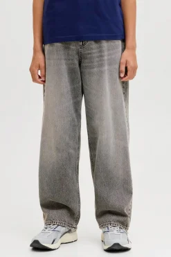 Baggy jeans