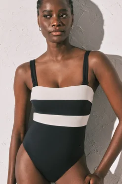 Ba&ntilde;ador bandeau moldeador color block B&W