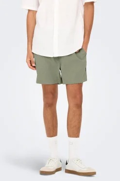 Ba&ntilde;ador corto