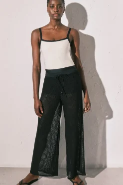 Ba&ntilde;ador escote recto blanco semi brillante