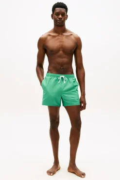 Ba&ntilde;ador hombre con bandera bordada