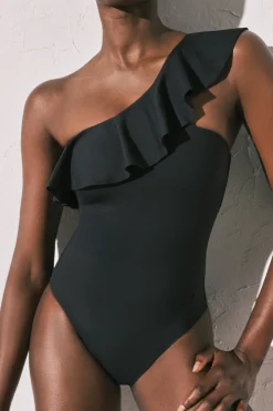 Ba&ntilde;ador moldeador volante asim&eacute;trico negro