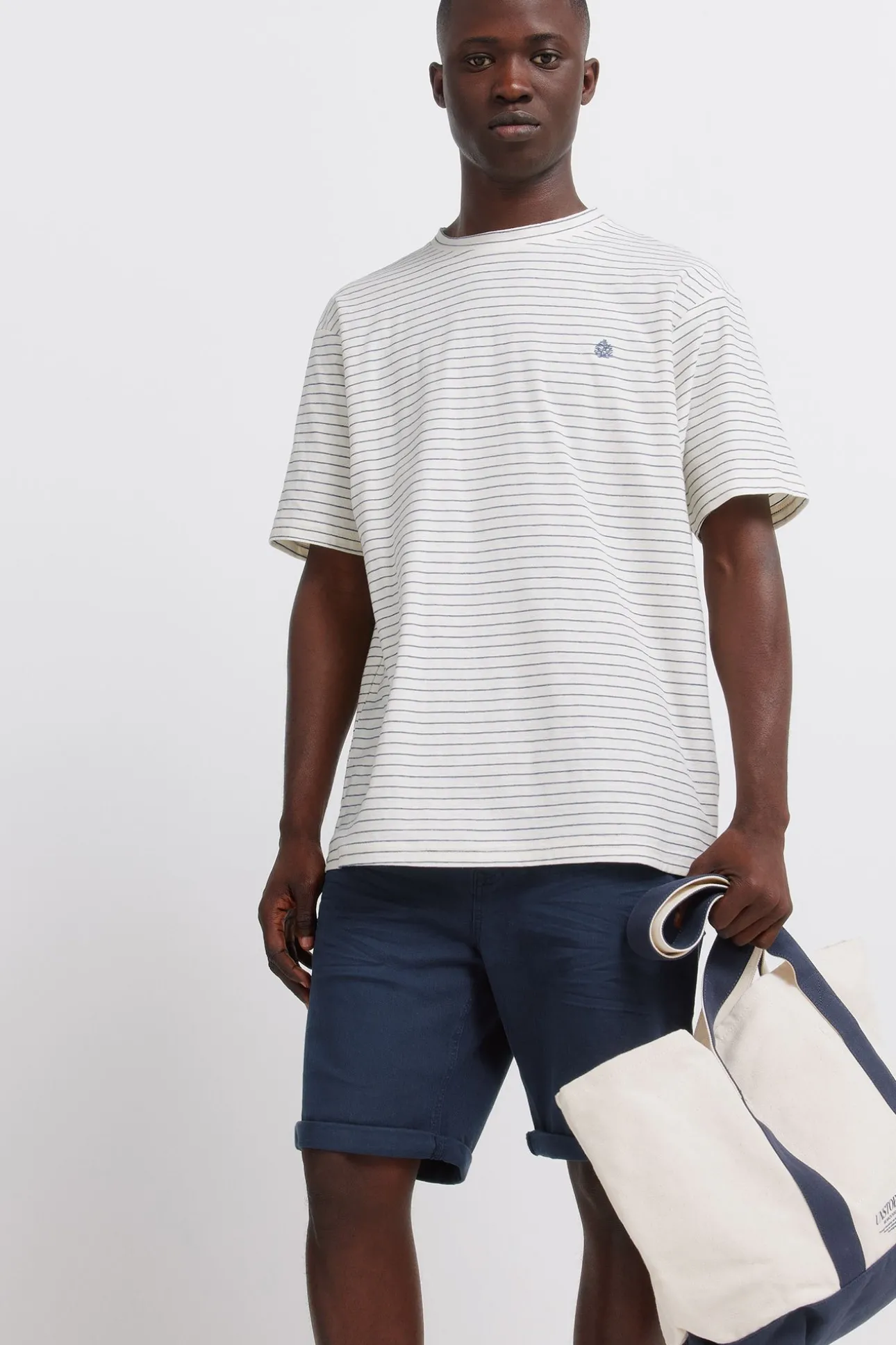 Bermuda 5 bolsillos color lavada slim fit