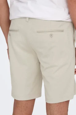 Bermuda chino