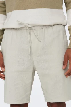 Bermuda de lino