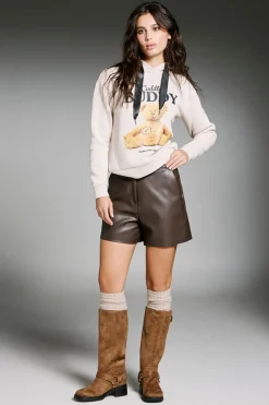 Bermuda de piel vegana