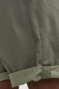 Bermuda estilo chino regular fit