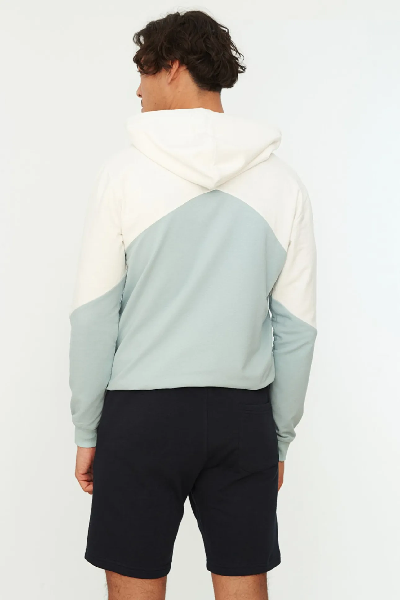 Bermudas tipo jogger