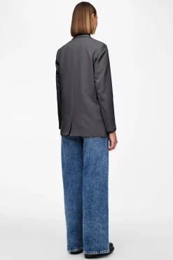 Blazer b&aacute;sica