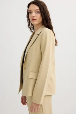 Blazer con hombreras