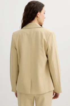 Blazer con hombreras