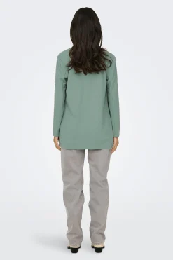 Blazer fluida con manga larga