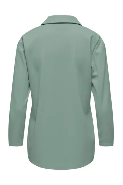 Blazer fluida con manga larga