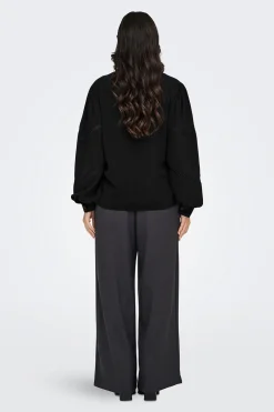 Blusa manga larga bordada