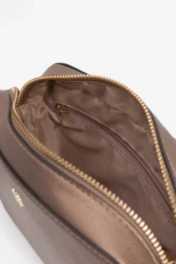 Bolso bandolera efecto piel metalizada