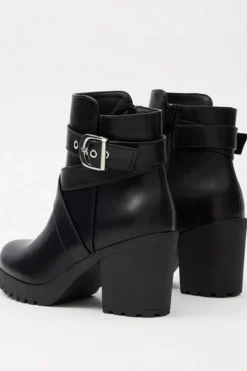 Botin Hebilla Cruzada