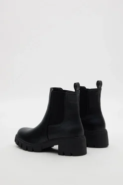 Botines b&aacute;sicos el&aacute;sticos