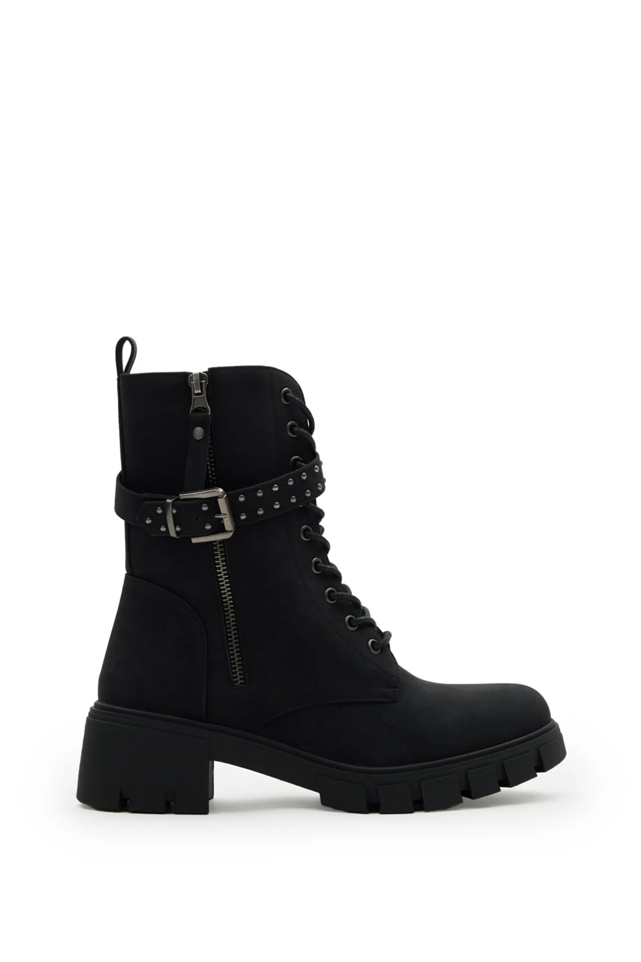 Botines con cordones y cremallera