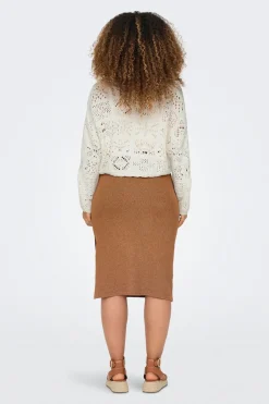 C&aacute;rdigan corto de crochet troquelado