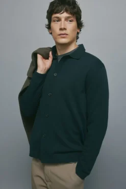 C&aacute;rdigan cuello polo botones