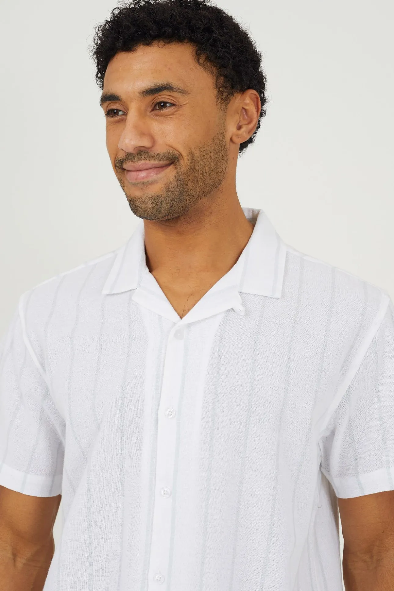 Camisa a rayas manga corta