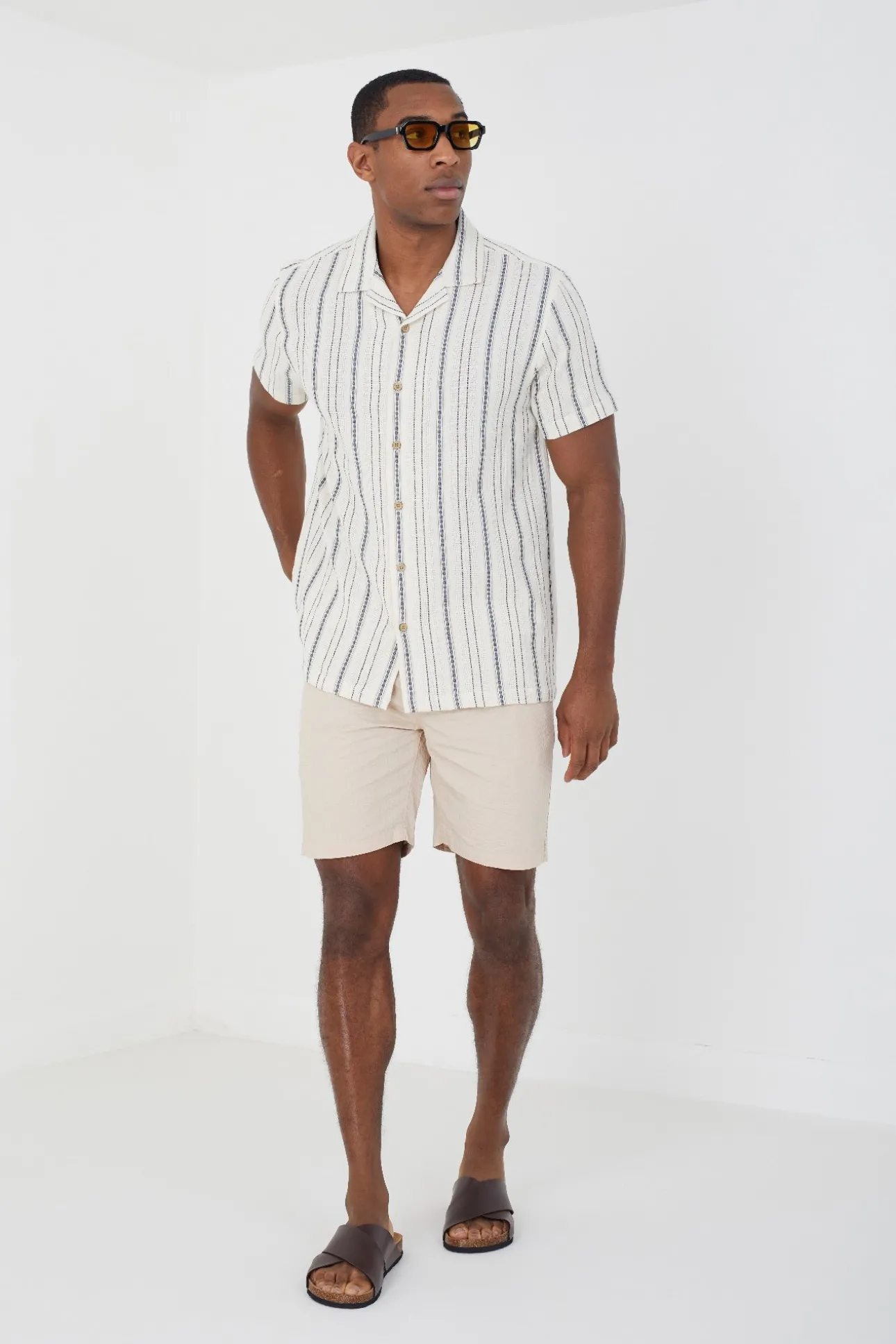 Camisa a rayas manga corta