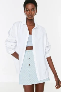 Camisa b&aacute;sica oversize