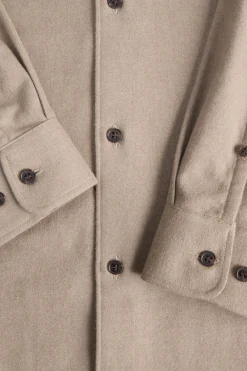 Camisa cl&aacute;sica sarga