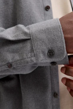 Camisa cl&aacute;sica sarga