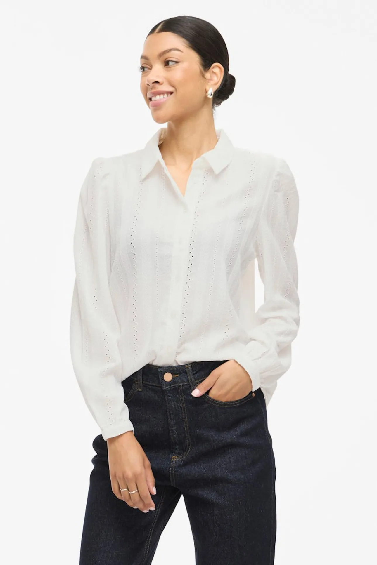 Camisa manga larga con bordado inglés