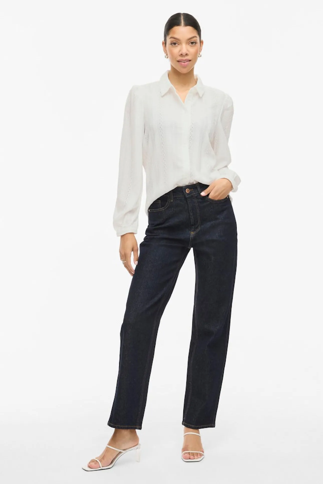 Camisa manga larga con bordado inglés