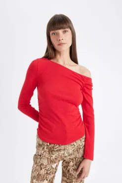 Camiseta asim&eacute;trica