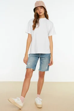 Camiseta b&aacute;sica corte regular manga corta