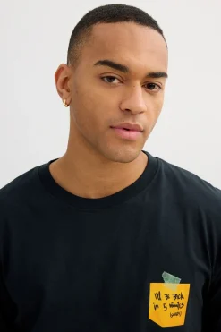 Camiseta con bolsillo