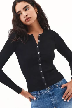 Camiseta con botones