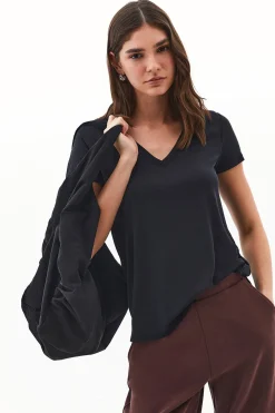 Camiseta de cuello pico